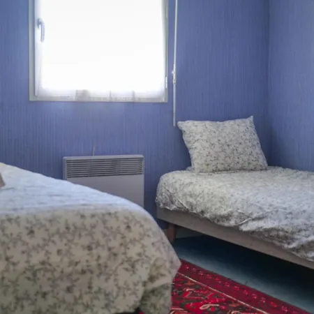 Proche Plage, Quartier Des Presidents, - 4 Personnes