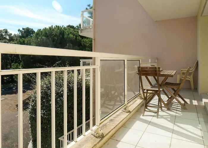 Proche Plage, Quartier Des Présidents, - 4 Personnes